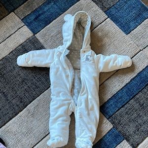 Snow suit